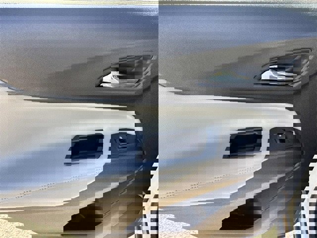 Used 2020 Chevrolet Equinox Premier image 19