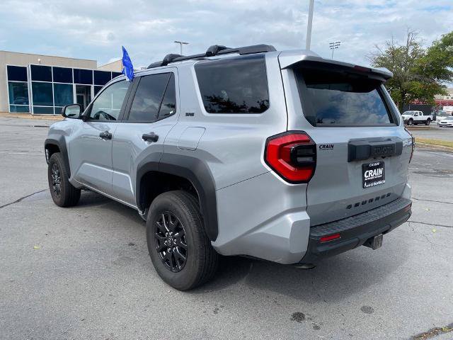 Used 2025 Toyota 4Runner SR5 AWD/4WD image 5