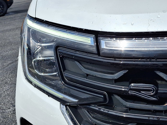 Used 2024 Volkswagen Atlas SEL Premium R-Line AWD/4WD image 9