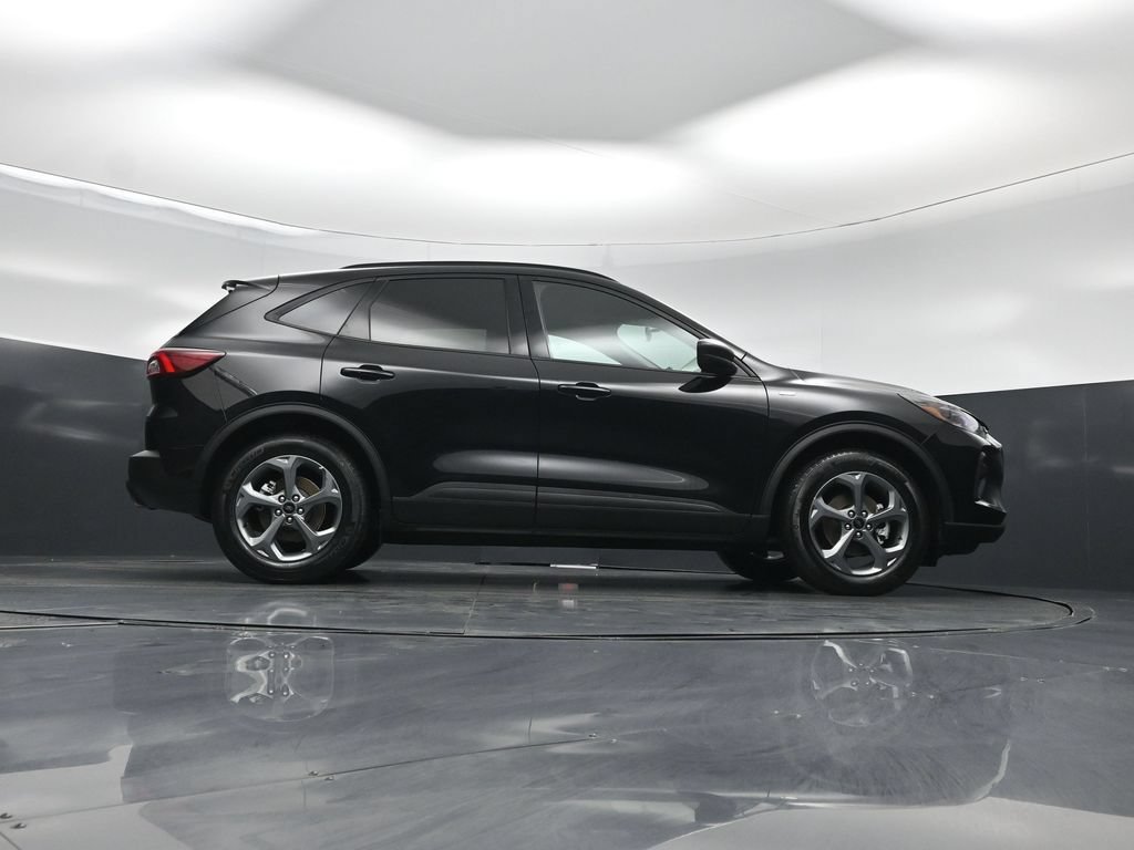 Certified 2025 Ford Escape ST-Line FWD image 45