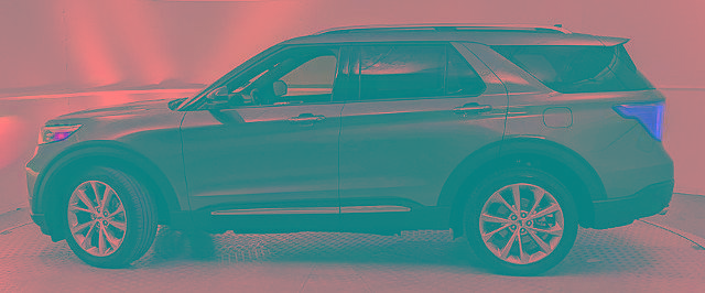 Certified 2023 Ford Explorer Platinum w/ Technology Package image 2