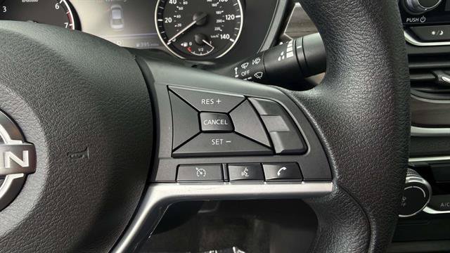 Used 2025 Nissan Altima 2.5 SV AWD/4WD image 14