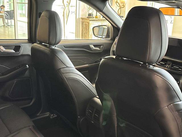 Certified 2024 Ford Escape ST-Line w/ Tech Pack #1 image 31