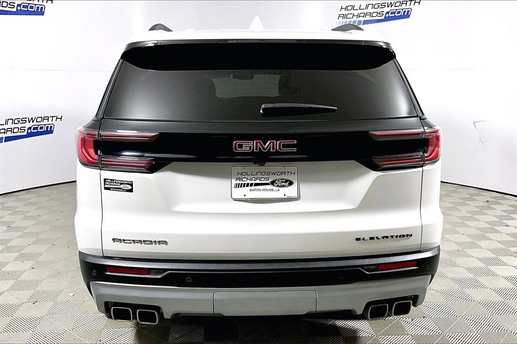 Used 2024 GMC Acadia Elevation w/ Luxury Package image 4