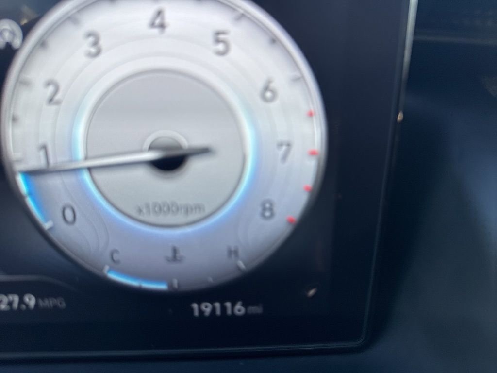 Used 2023 Hyundai Tucson Limited image 33