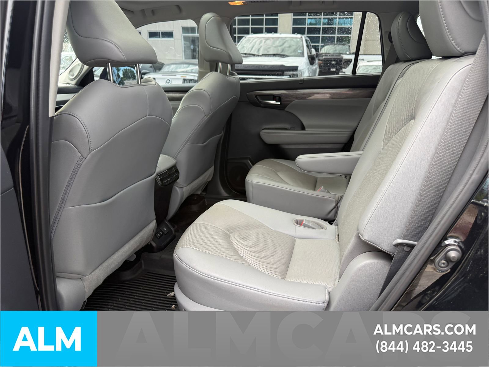 Used 2021 Toyota Highlander Platinum AWD/4WD image 10