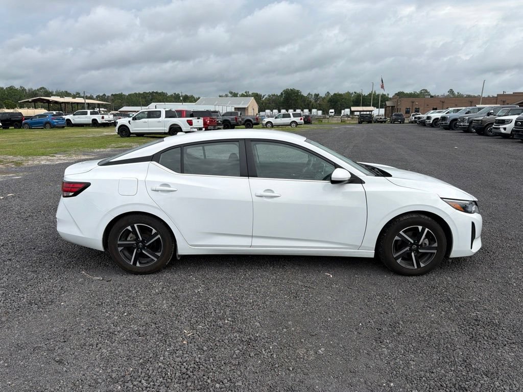 Used 2024 Nissan Sentra SV FWD image 8