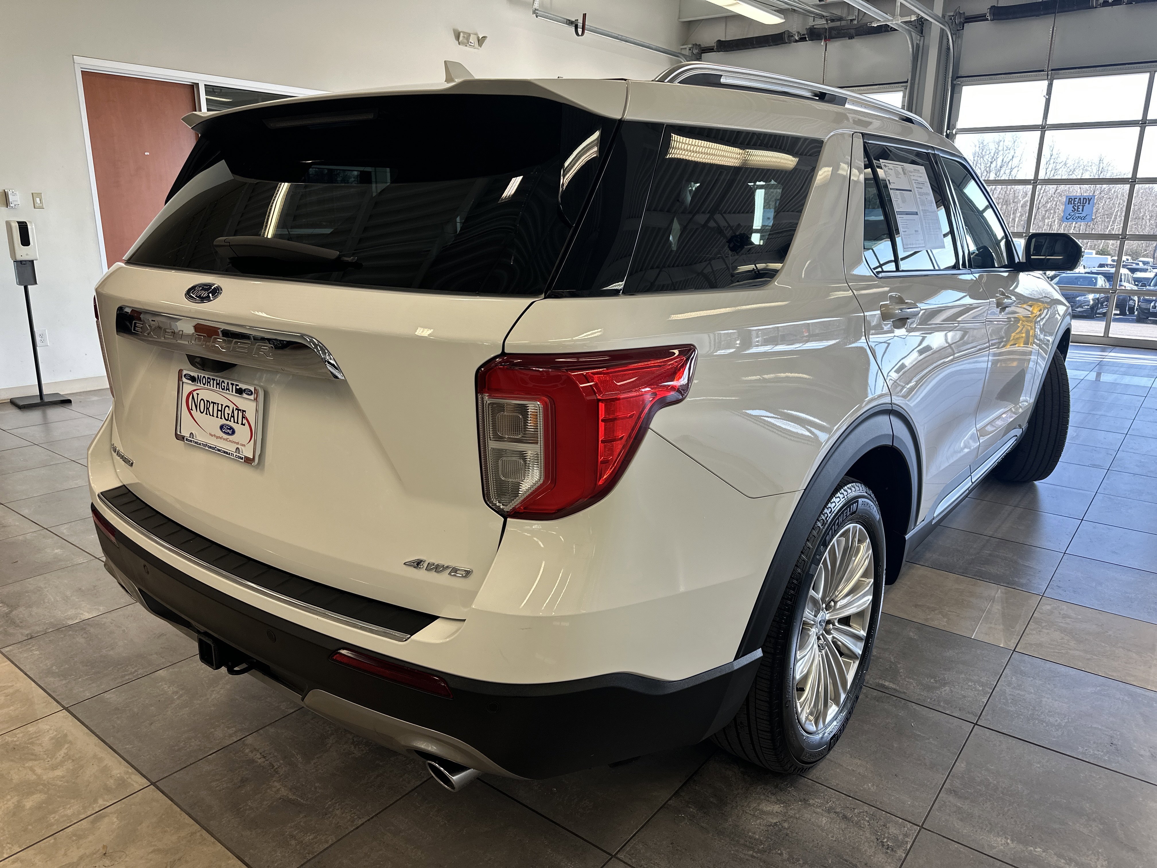 Certified 2023 Ford Explorer Limited w/ Equipment Group 301A image 15