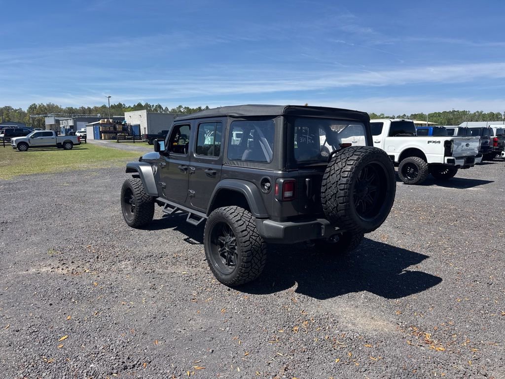 Used 2022 Jeep Wrangler Unlimited Sport image 3