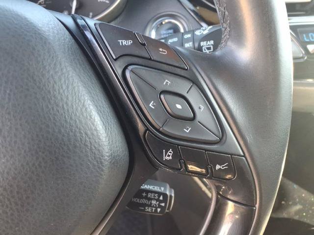 Used 2019 Toyota C-HR Limited FWD image 20