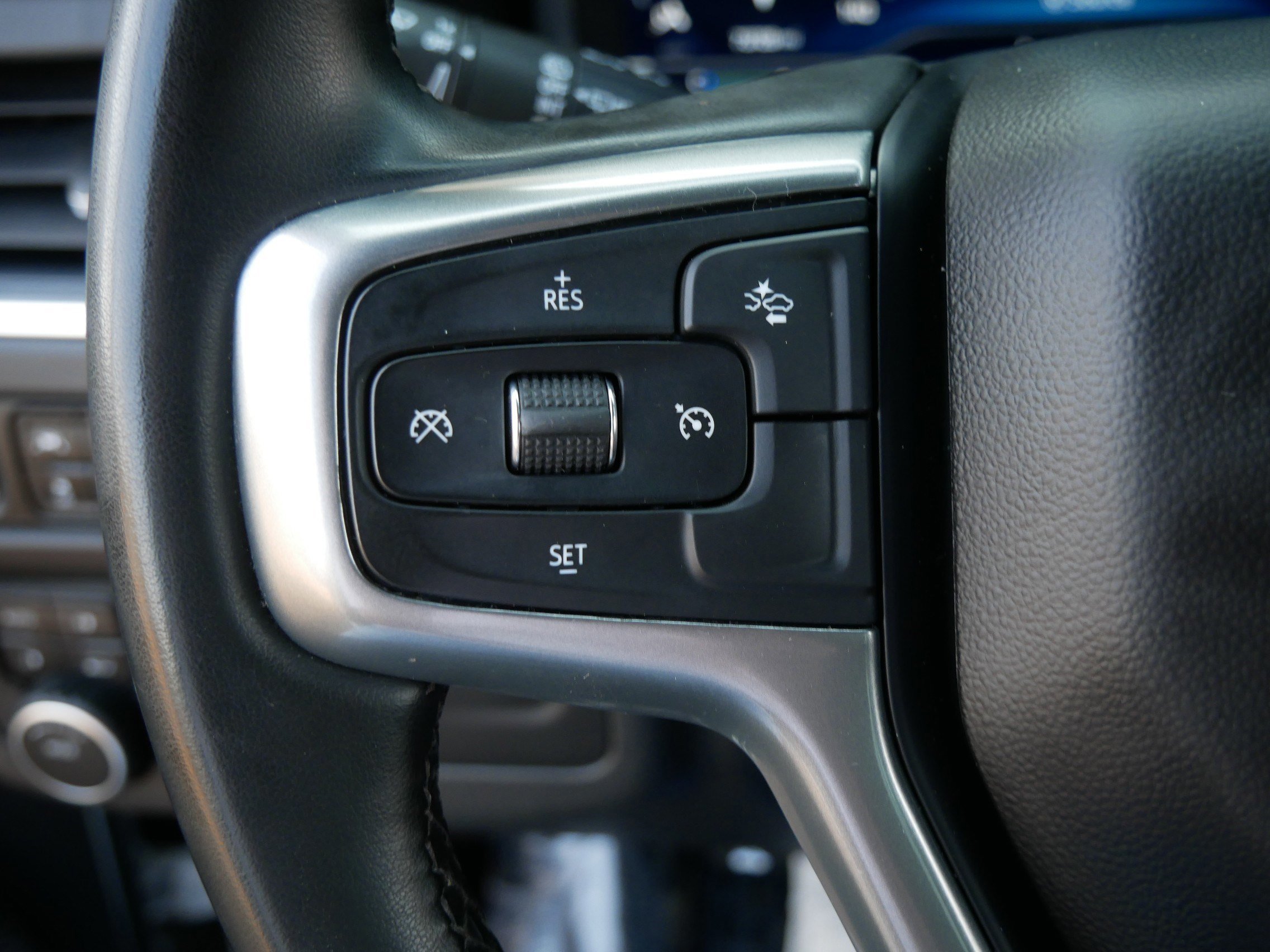 Used 2023 Chevrolet Tahoe LT image 28