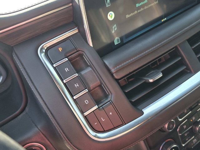 Used 2022 Chevrolet Tahoe Z71 w/ Z71 Off-Road Package AWD/4WD image 15