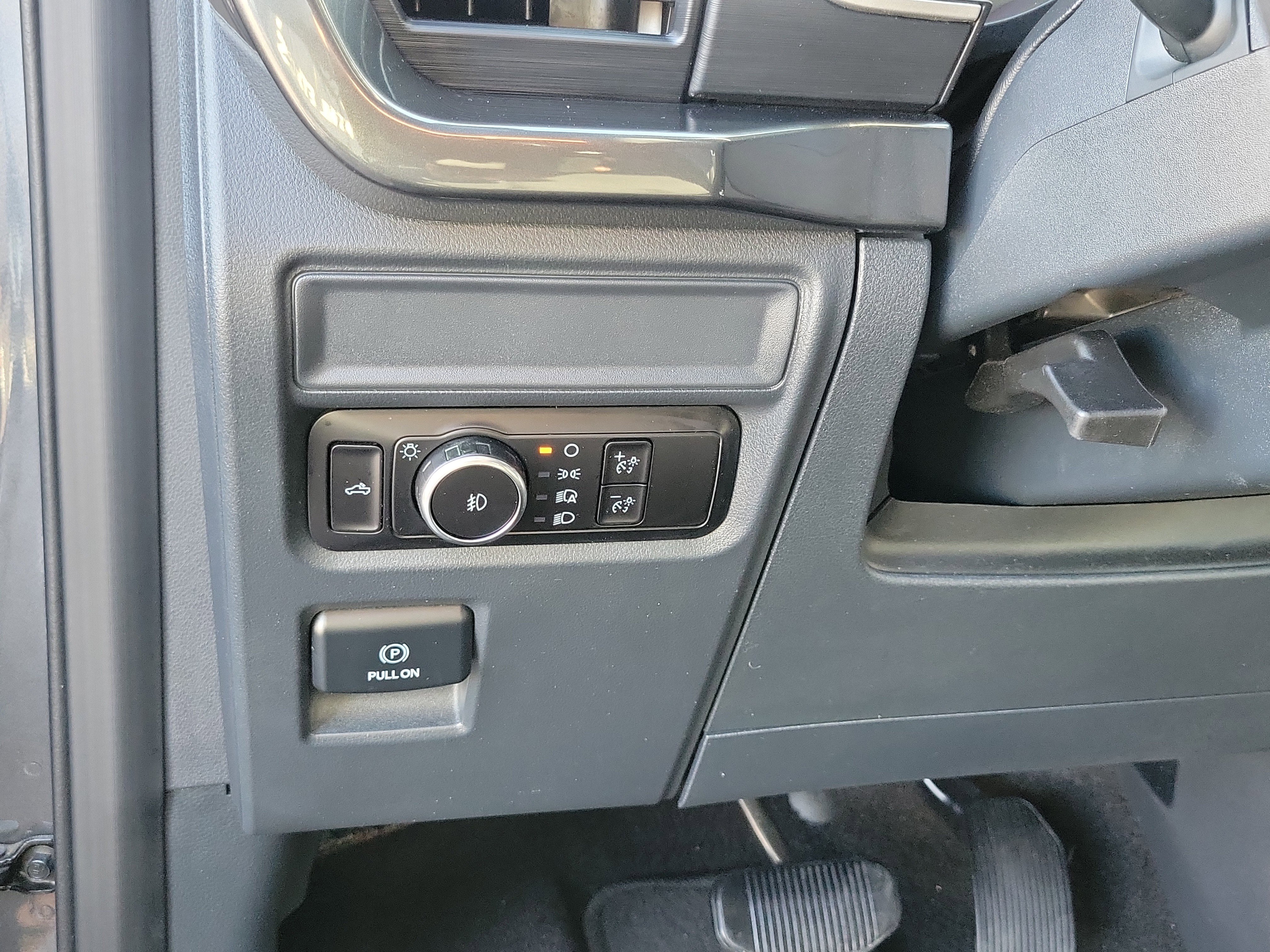 Certified 2023 Ford F150 XL w/ STX Appearance Package RWD image 11