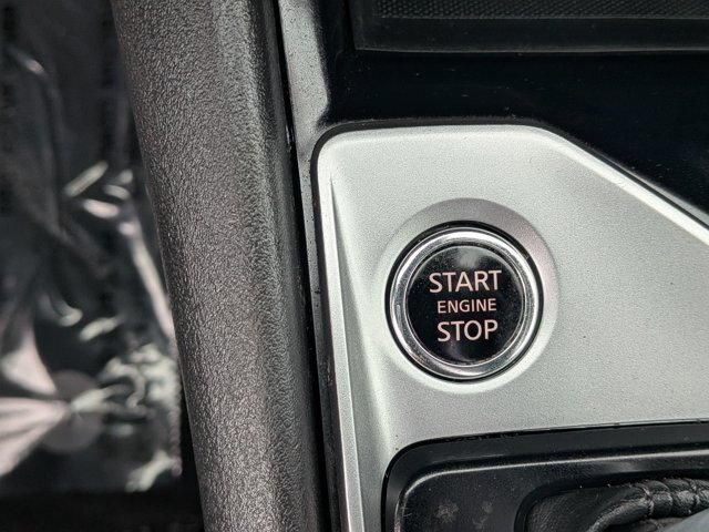 Used 2024 Nissan Altima 2.5 SV FWD image 17