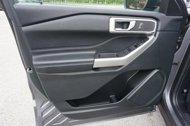 Certified 2023 Ford Explorer XLT w/ Equipment Group 202A RWD image 24