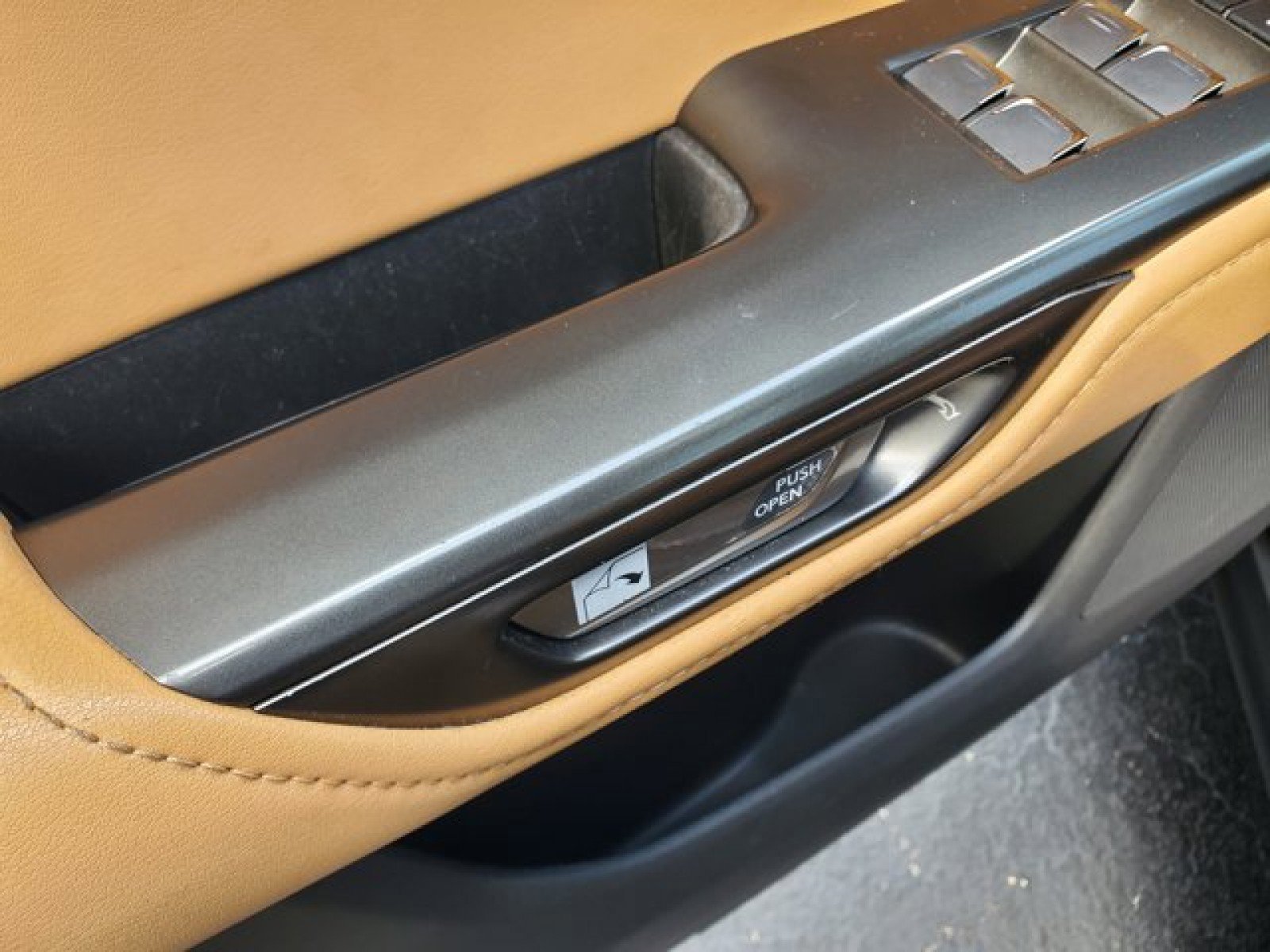 Used 2024 Lexus NX 250 FWD image 16