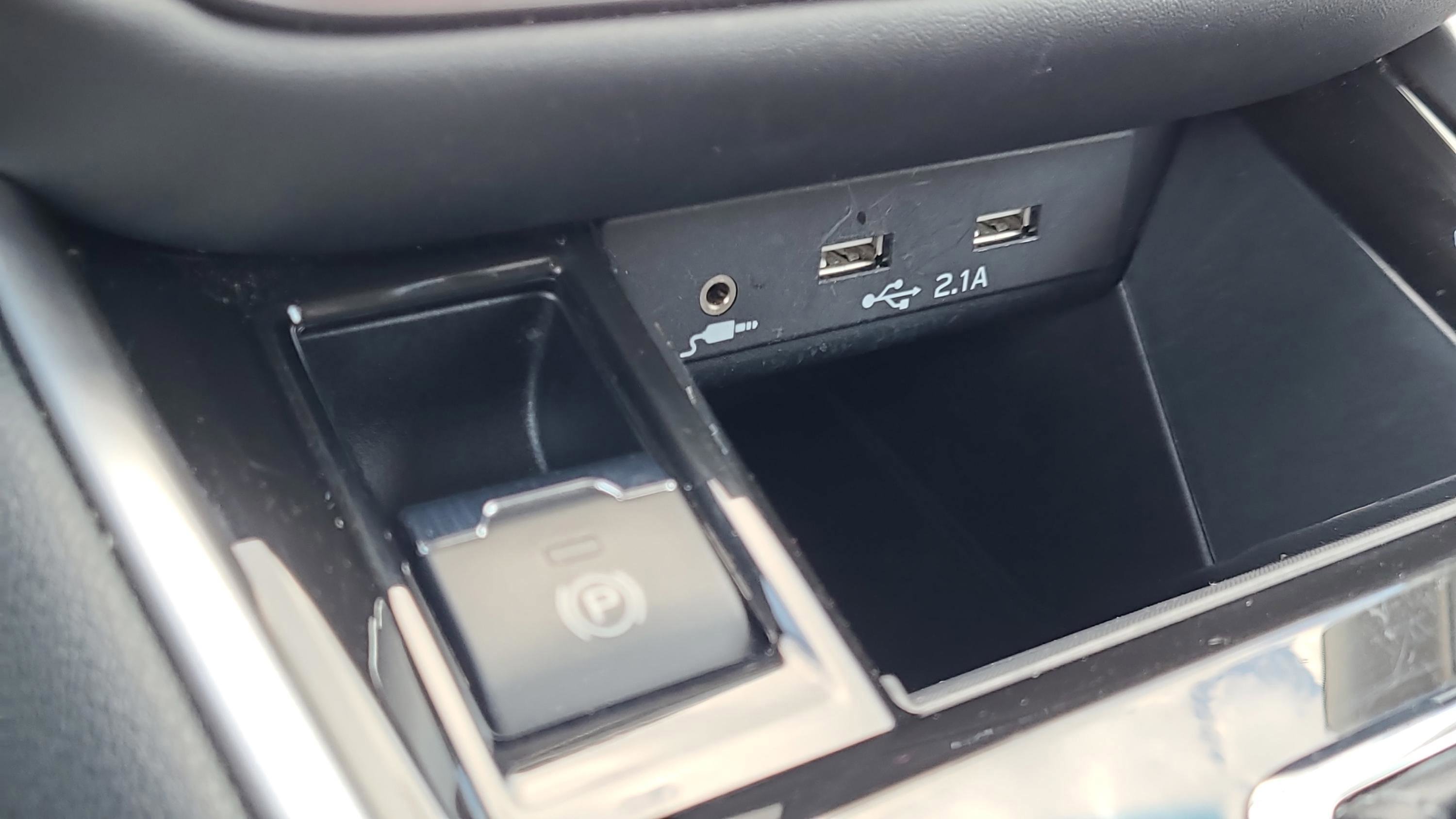 Used 2022 Subaru Outback Limited w/ Popular Package #2 AWD/4WD image 24