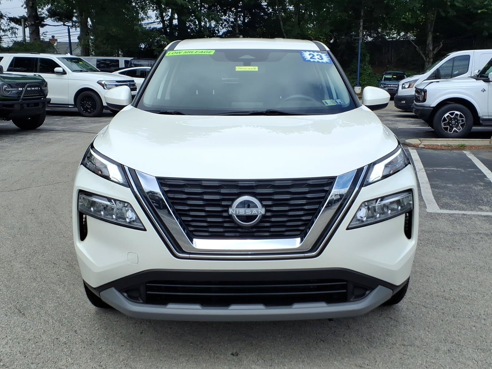 Used 2023 Nissan Rogue SV AWD/4WD image 8