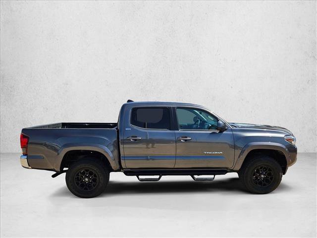 Used 2021 Toyota Tacoma SR5 AWD/4WD image 4