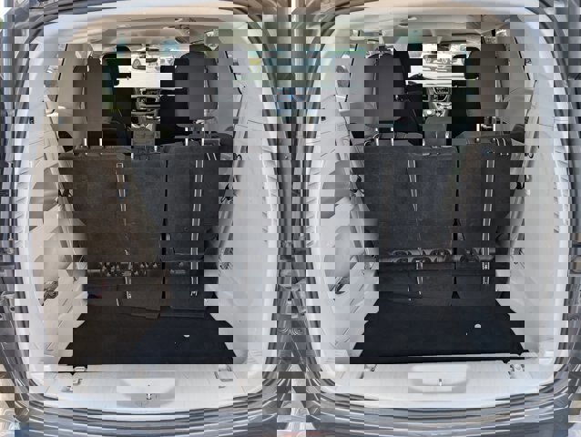 Used 2023 Chrysler Voyager LX image 34