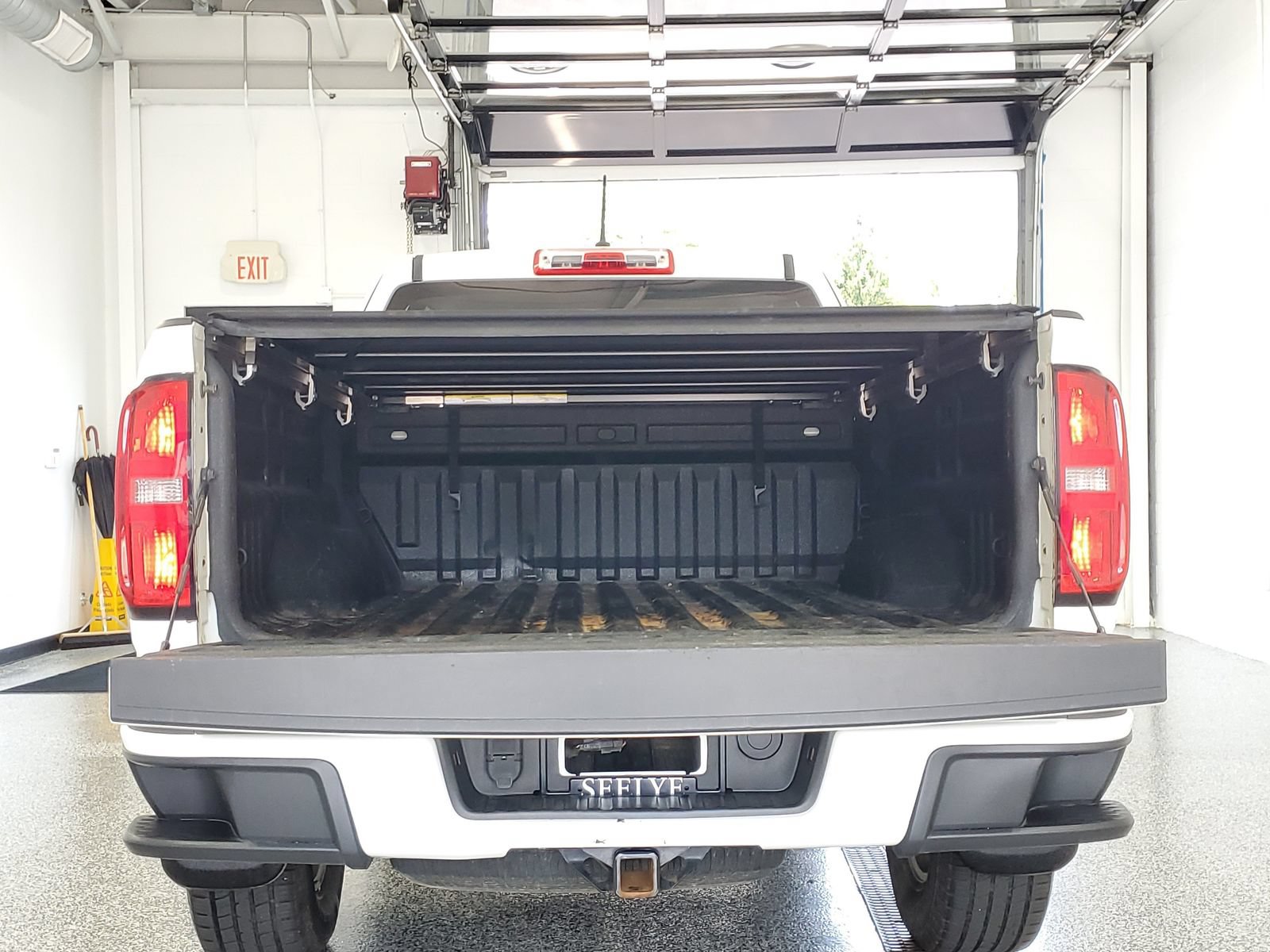 Used 2018 Chevrolet Colorado W/T w/ WT Convenience Package AWD/4WD image 29