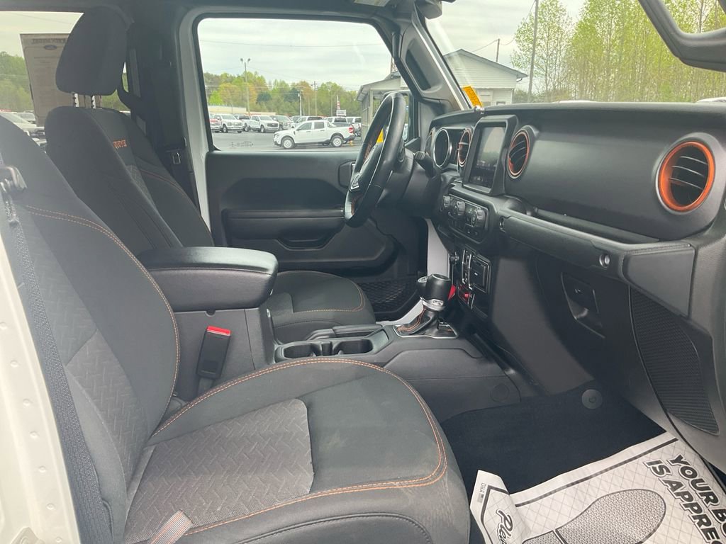 Used 2022 Jeep Gladiator Mojave w/ LED Lighting Group AWD/4WD image 12
