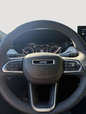 Used 2024 Jeep Compass Limited AWD/4WD image 11