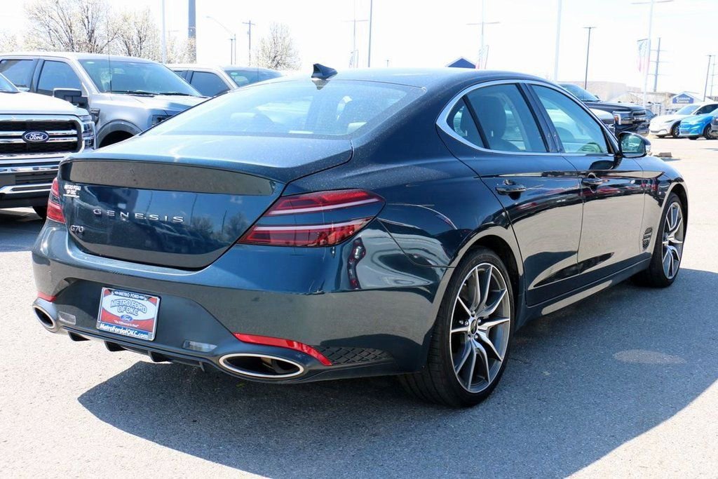 Used 2025 Genesis G70 2.5T image 5