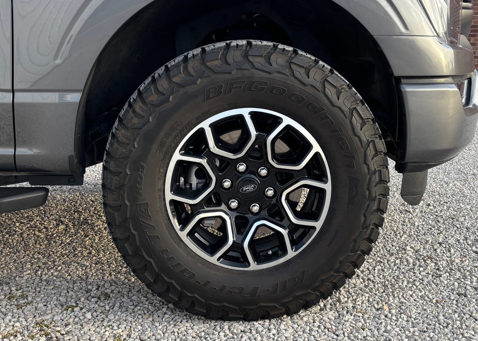 Certified 2023 Ford F150 XLT w/ Equipment Group 302A High image 23