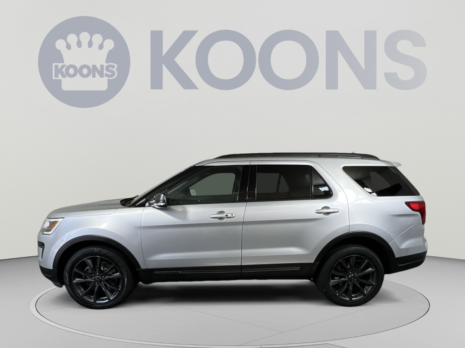 Certified 2018 Ford Explorer XLT w/ Equipment Group 202A AWD/4WD image 7