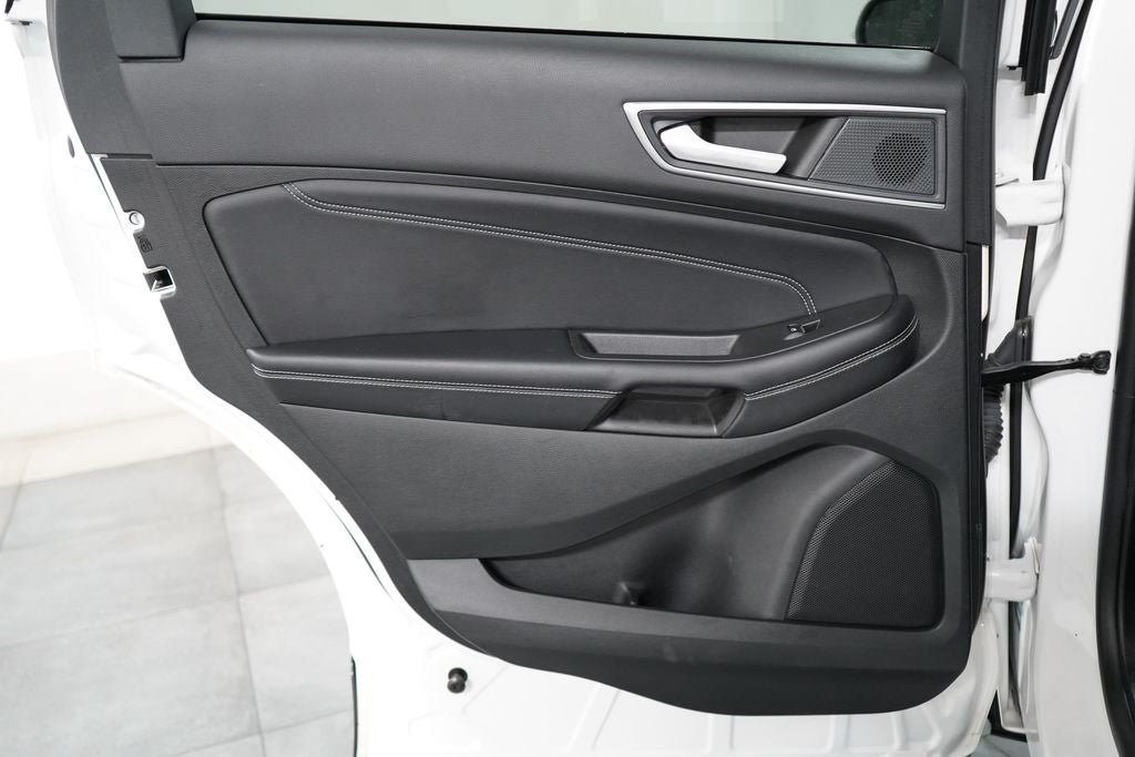 Certified 2023 Ford Edge Titanium AWD/4WD image 28