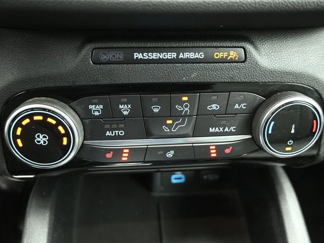 Certified 2022 Ford Escape SE w/ Cold Weather Package image 28