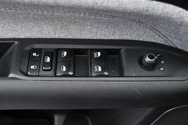 Used 2024 Jeep Compass Latitude AWD/4WD image 14