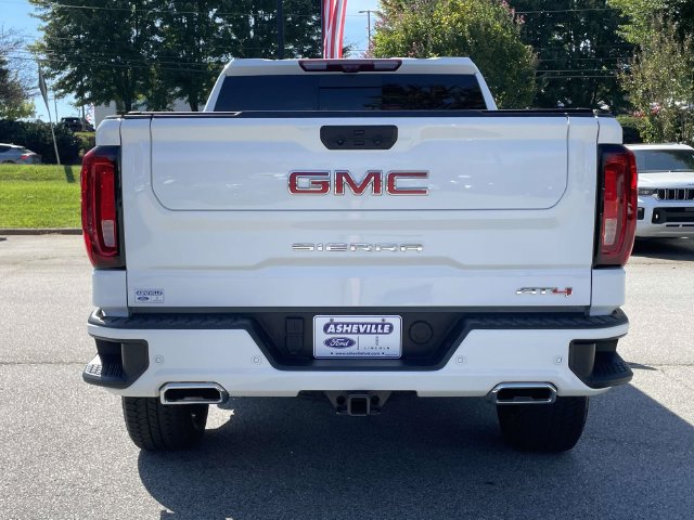 Used 2025 GMC Sierra 1500 AT4 w/ AT4 Premium Package AWD/4WD image 4
