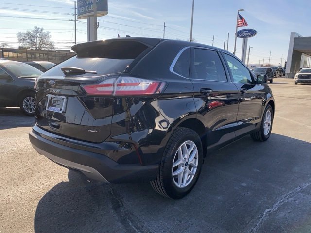 Certified 2022 Ford Edge SEL w/ Convenience Package image 3