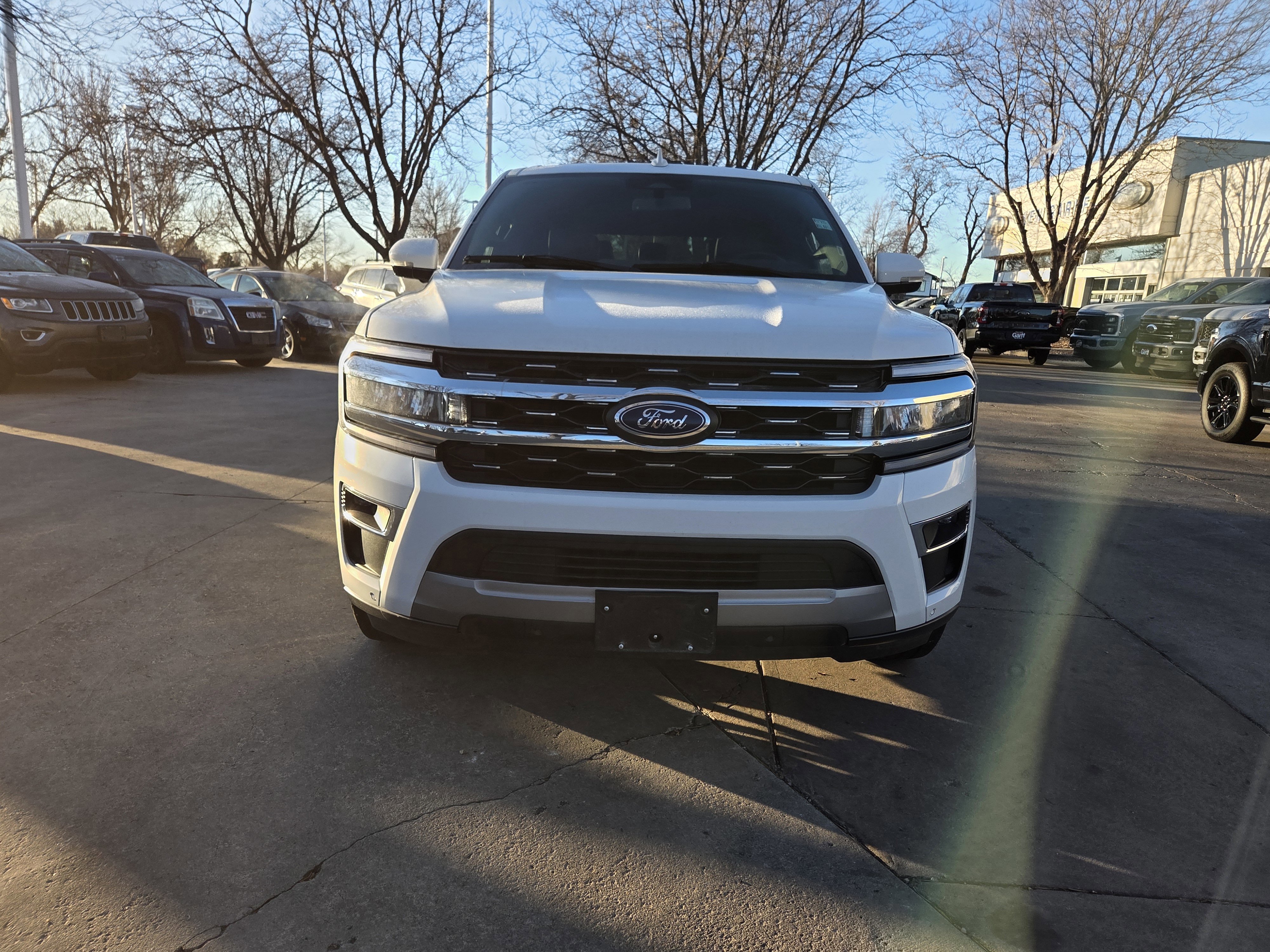 Certified 2024 Ford Expedition Limited image 2