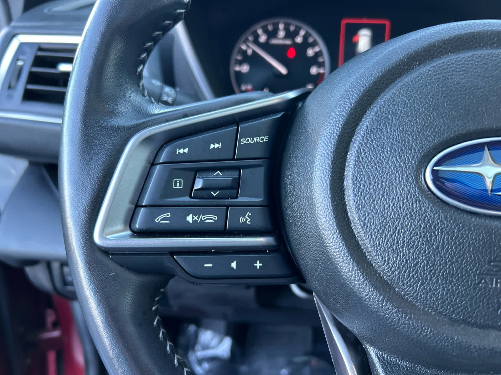 Used 2024 Subaru Ascent Touring image 35