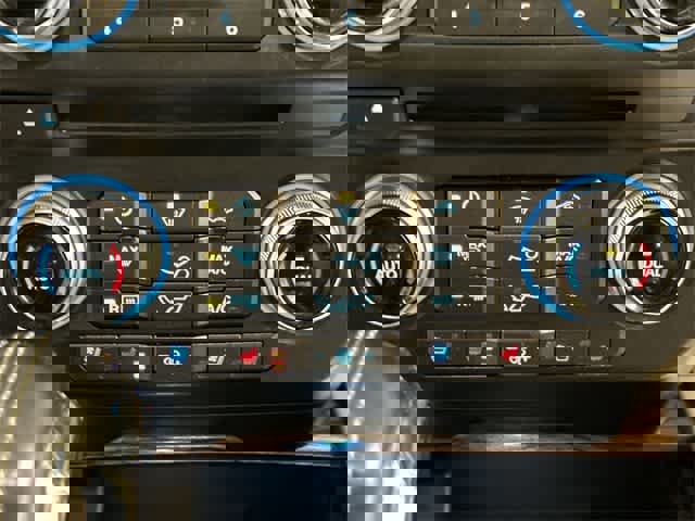 Certified 2018 Ford F150 Lariat w/ Equipment Group 502A Luxury image 20