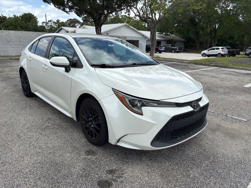 Used 2020 Toyota Corolla LE image 2
