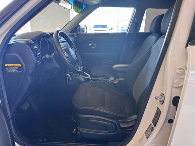 Used 2018 Kia Soul + FWD image 8