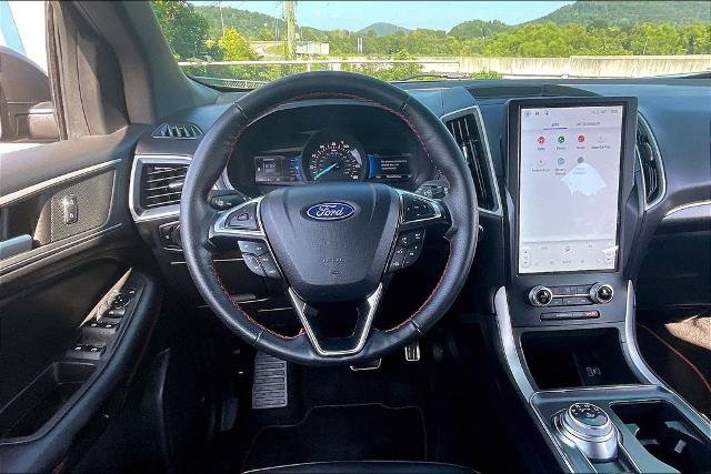 Certified 2024 Ford Edge ST-Line AWD/4WD image 5