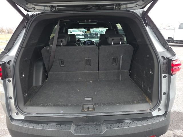 Used 2023 Chevrolet Traverse LT image 13