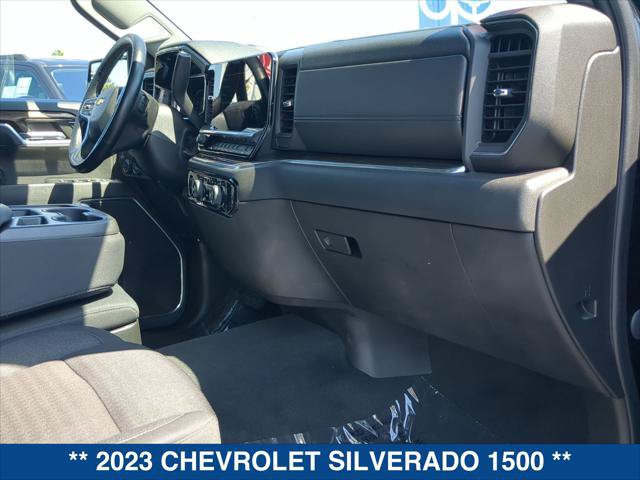 Used 2023 Chevrolet Silverado 1500 LT w/ Z71 Off-Road Package AWD/4WD image 23
