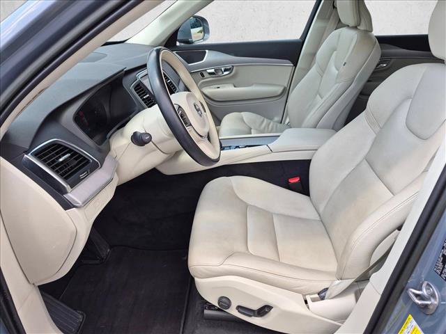 Used 2023 Volvo XC90 B5 Core AWD/4WD image 16