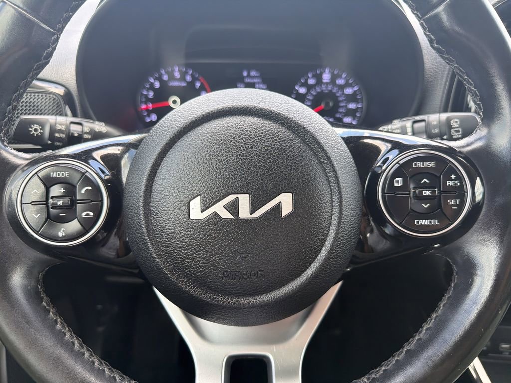 Used 2022 Kia Soul EX image 27