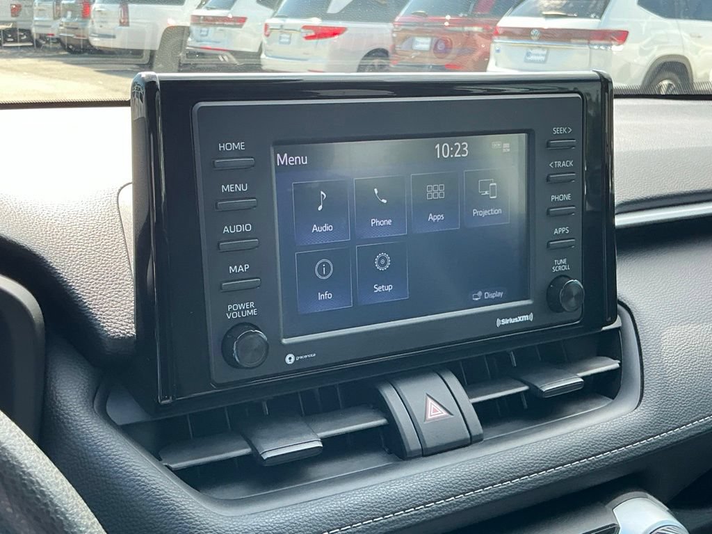 Used 2022 Toyota RAV4 LE FWD image 40