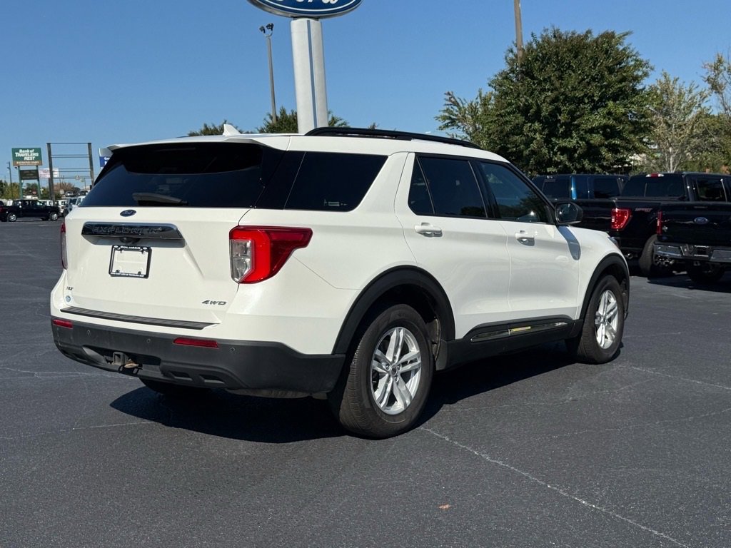 Certified 2022 Ford Explorer XLT w/ Class IV Trailer Tow Package image 4