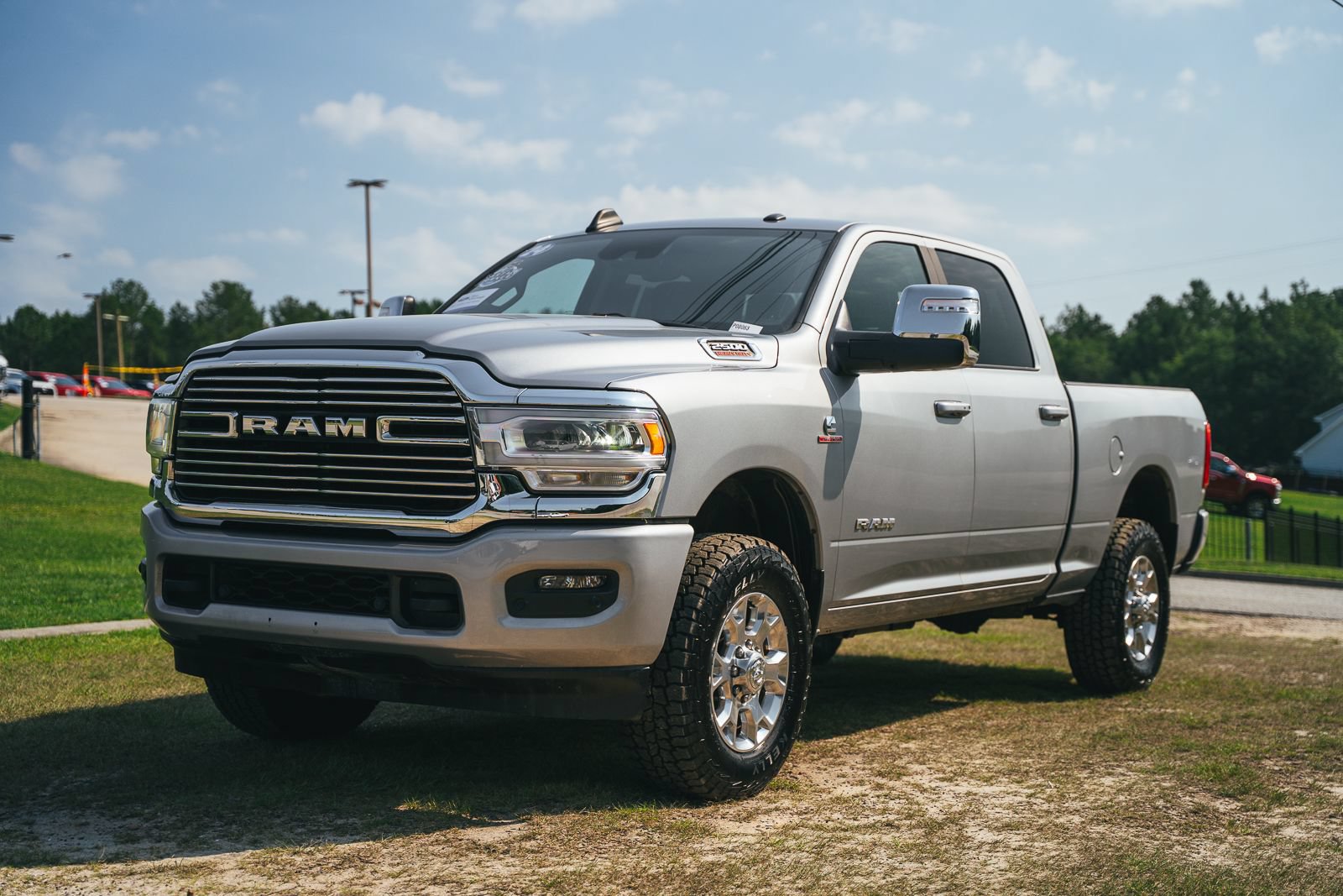 Used 2024 RAM 2500 Laramie w/ Safety Group AWD/4WD image 3