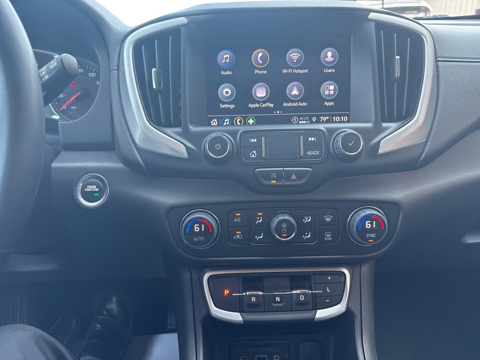 Used 2024 GMC Terrain SLT AWD/4WD image 18