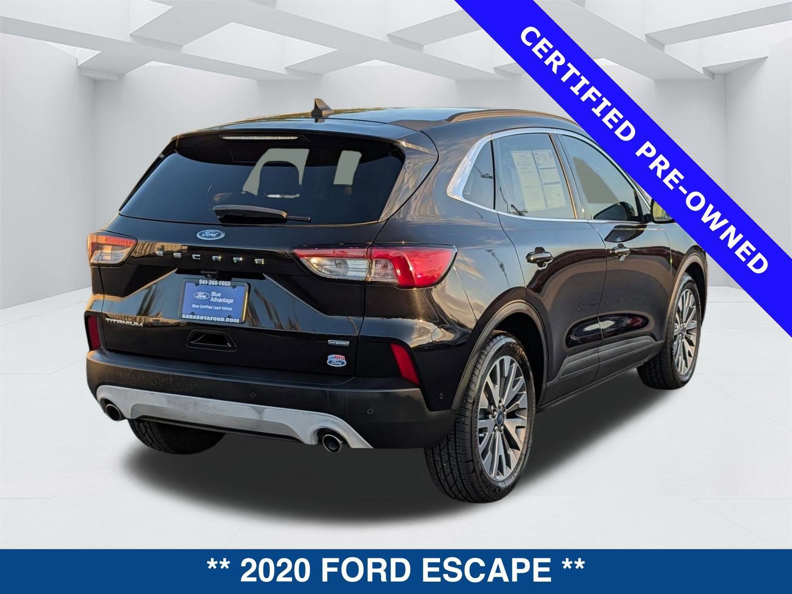 Certified 2020 Ford Escape Titanium image 4